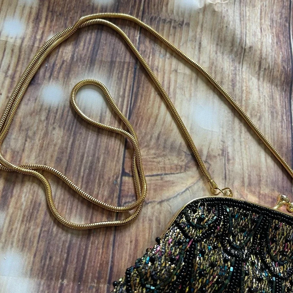 Accessory Lady hand beaded
